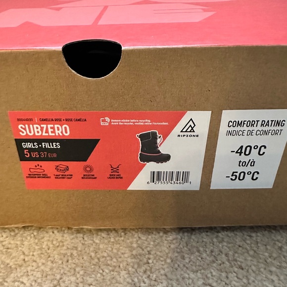 Black and Pink Winter Boots - Picture 4 of 4